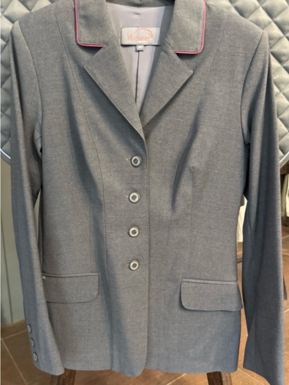 Winston show coat 38T